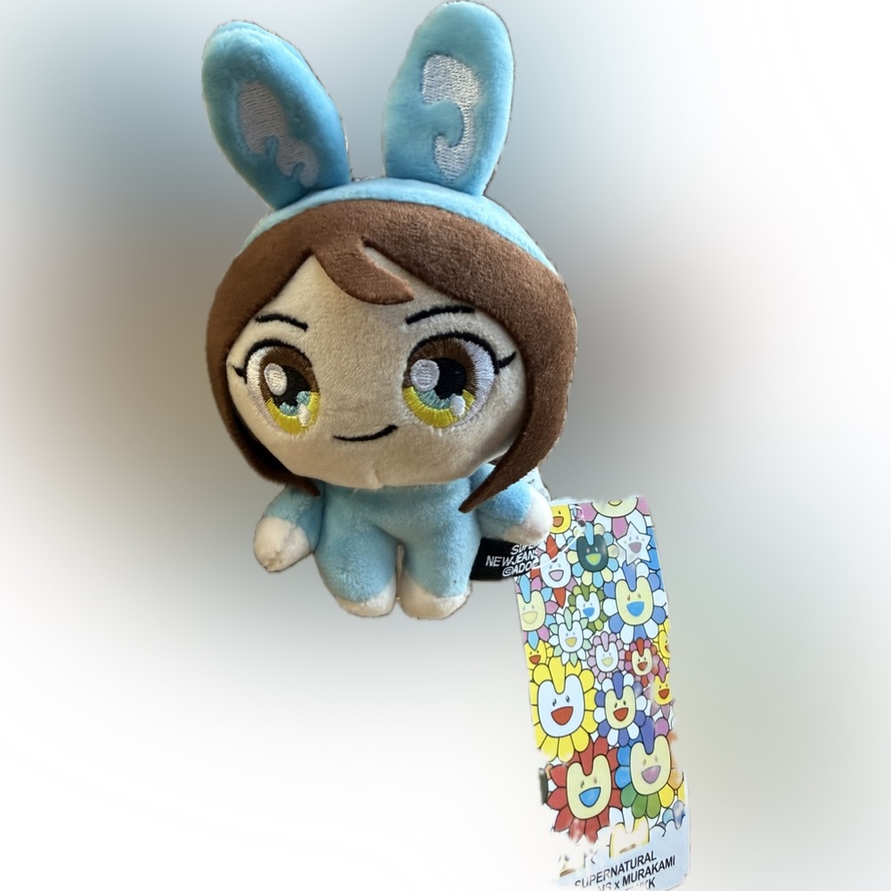 NEWJEANS X MURAKAMI PLUSH KEYRING (MINJI) 6” SUPERNATURAL POP-UP